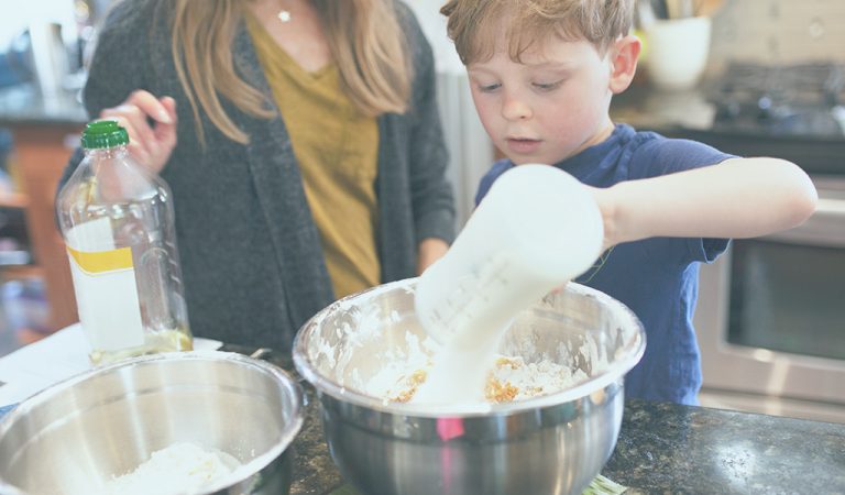 kid-learning-how-to-bake-with-mom-education-photo1